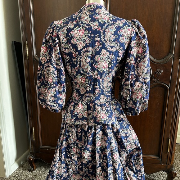 Vintage Go Vicky Paisley Matching Set - Skirt & Blouse - Picture 4 of 6